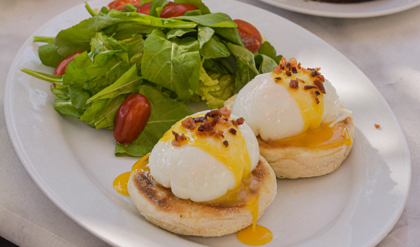 Huevos Benedictinos