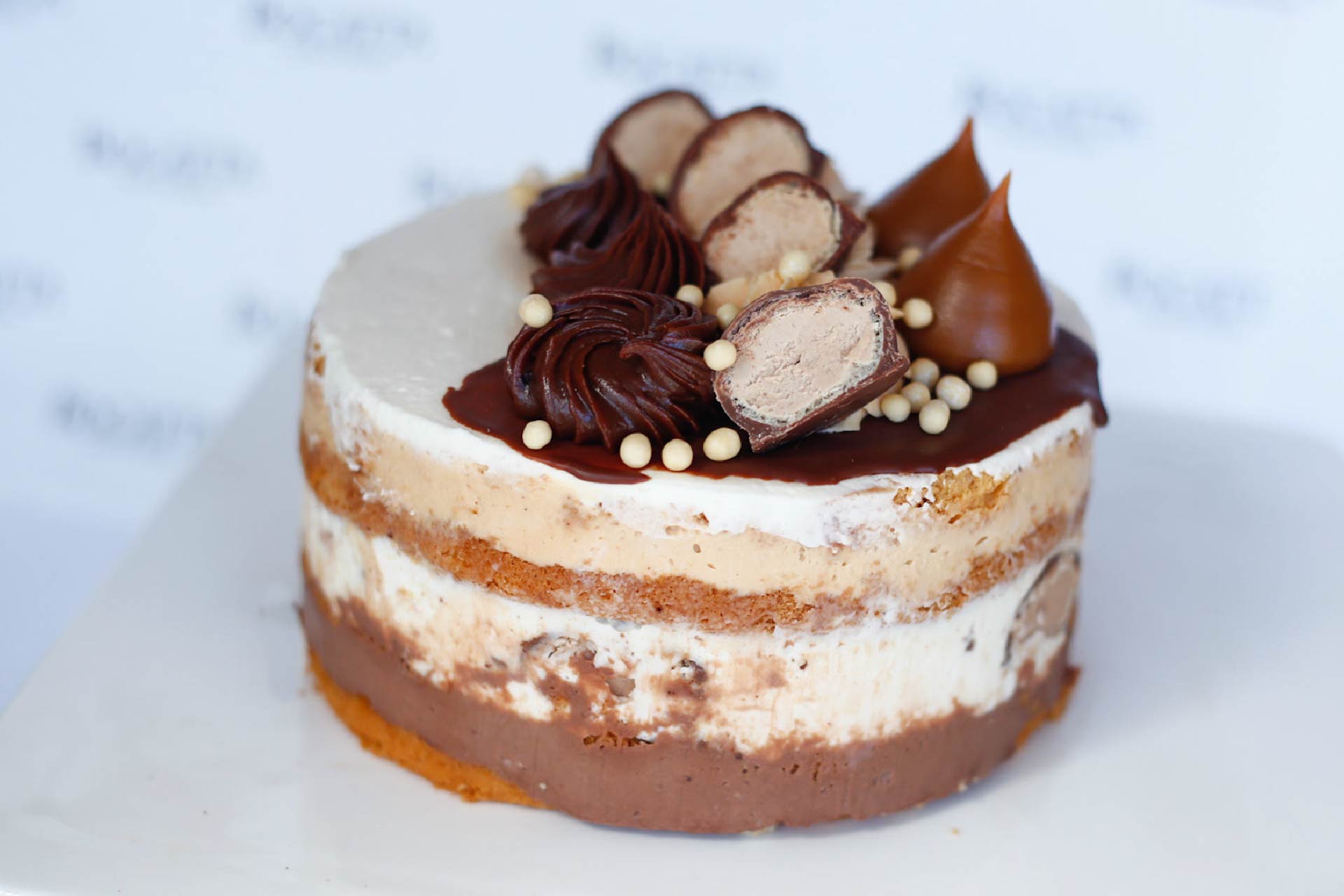 Torta Tres Mousses con Bombones